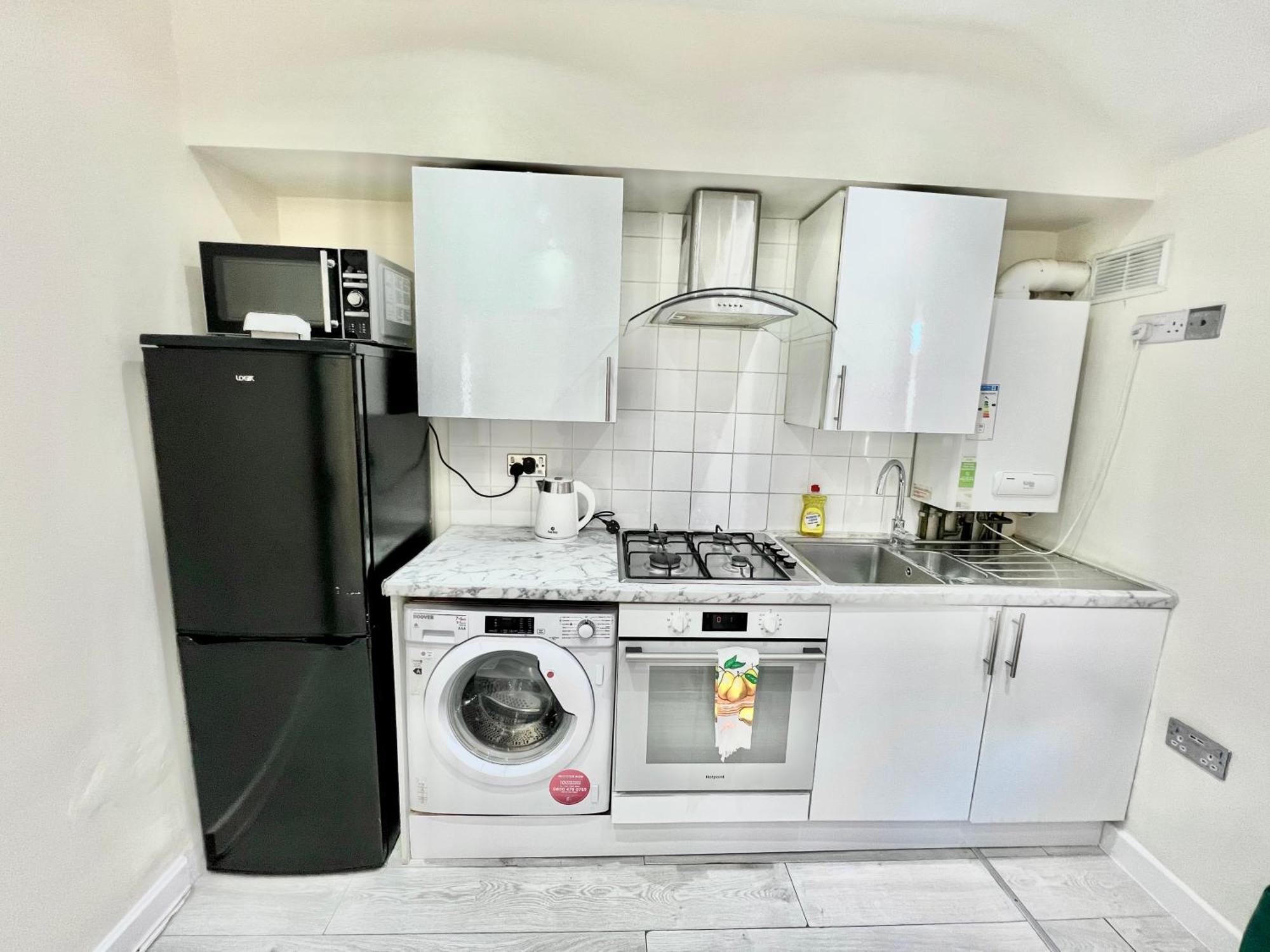 شقة Cosy Private Flat In London, Free Parking On Premise Carshalton المظهر الخارجي الصورة